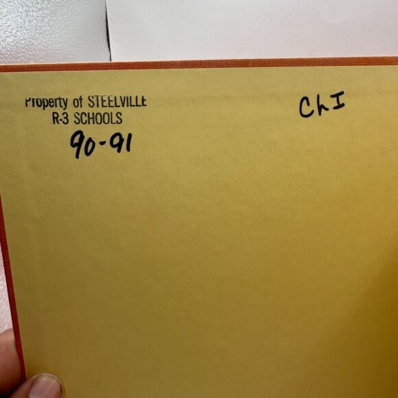 Little Gorilla Hardcover Book By Ruth Bornstein 1976 First Edition Clarion Books - Picture 4 of 7